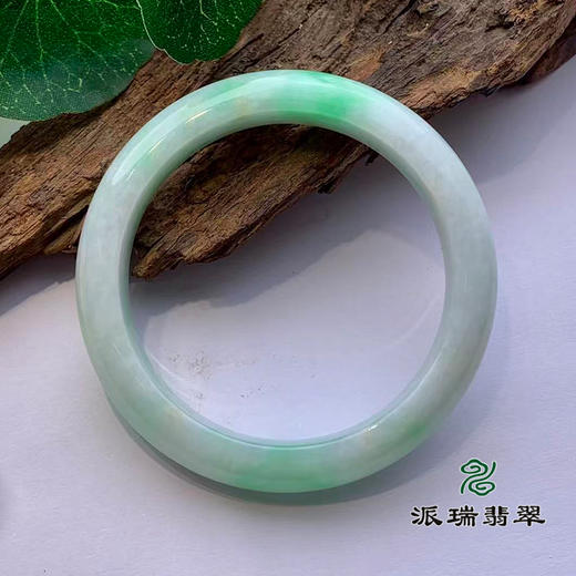 派瑞翡翠 翡翠手镯 糯种 绿色 商品图1