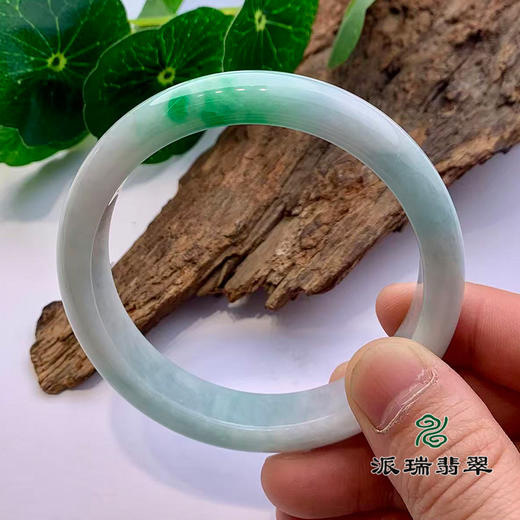 派瑞翡翠 翡翠手镯 糯种 绿色 商品图3
