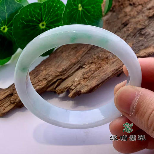 派瑞翡翠 翡翠手镯 糯种 绿色 商品图3