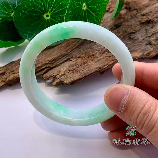 派瑞翡翠 翡翠手镯 糯种 绿色 商品图3