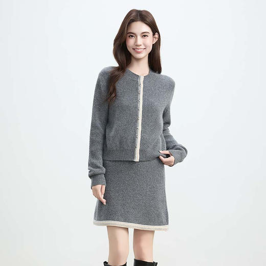 VogoPetite100%山羊绒 气质时尚通勤卷边A字短半身裙 BP142F1802 商品图1