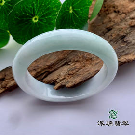 派瑞翡翠 翡翠手镯 糯种 绿色