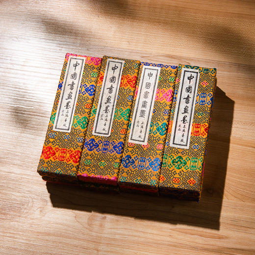 80年代初上海墨厂制“黟川點漆”松烟老墨(二两，一锭) 商品图4