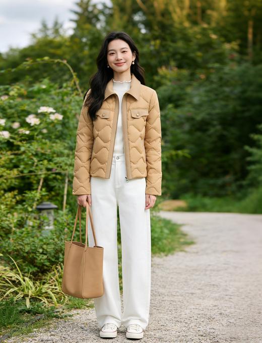 现货 臣禾	【巴恩风鹅绒服】拼接翻领短款羽绒服 90白鹅绒	JZ254070475 商品图3