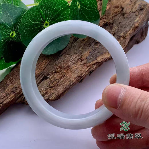 派瑞翡翠 翡翠手镯 糯种 绿色 商品图3