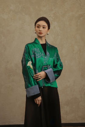 盛唐婧 | 轻奢时尚新中式老缎交领宽松外套-绿色