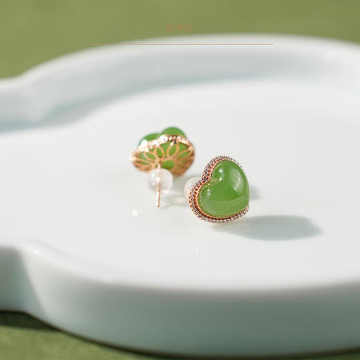 「慕妍」金镶碧玉耳钉 商品图4