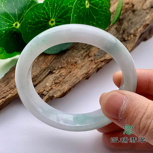 派瑞翡翠 翡翠手镯 糯种 绿色 商品图2