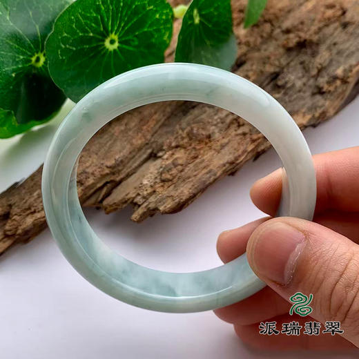 派瑞翡翠 翡翠手镯 糯种 绿色 商品图3