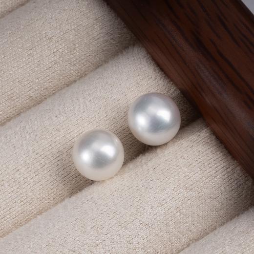 【女神节首选】经典流光珍珠耳钉  天然淡水珍珠10-11mm 极强光正圆 诸暨直发 一物一证 假一赔十 下单即送珍珠粉！ 商品图4