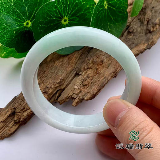 派瑞翡翠 翡翠手镯 糯种 绿色 商品图3
