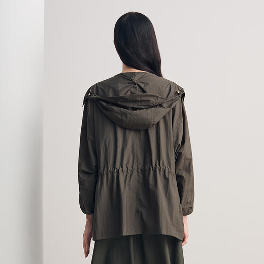 EITIE爱特爱时尚百搭工装连帽通勤抽绳短款风衣外套2026春季新款8604302 商品图11