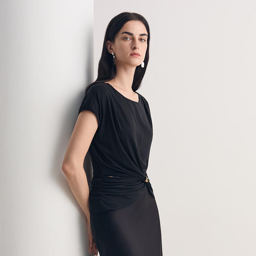 EITIE爱特爱2026夏季新款时尚小众设计舒适弹力莱赛尔纯色T恤上衣8602303 商品图9