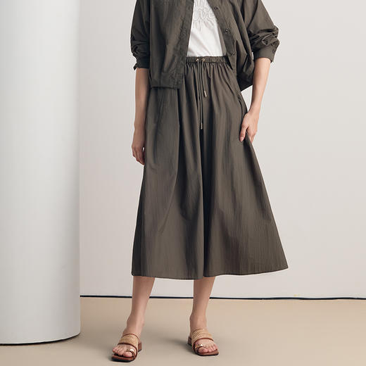 EITIE爱特爱2026夏季新款百搭通勤简约显瘦休闲A字过膝半身裙8606305 商品图7