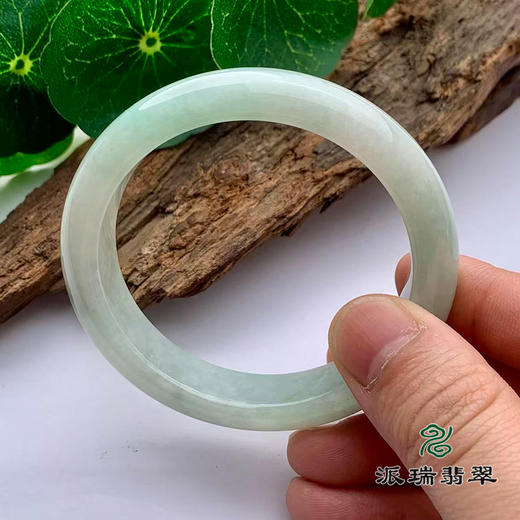 派瑞翡翠 翡翠手镯 糯种 绿色 商品图3
