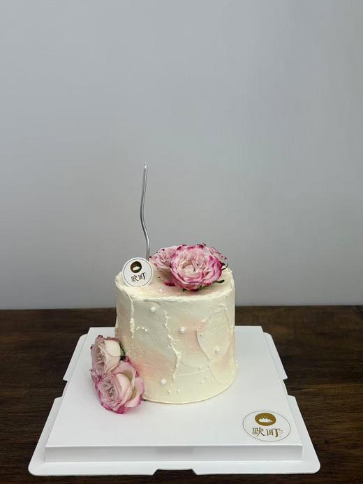 珍珠浅色玫瑰小蛋糕 商品图0