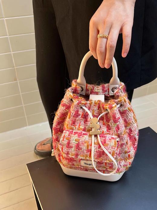 Tagi 画家珍珠编织束口双肩包 手工编织肩带随旅行口袋水桶抽绳束口包 商品图6