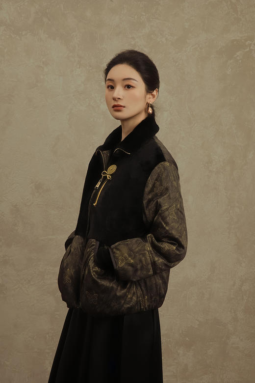 盛唐婧 | 轻奢老钱风香云纱拼羊毛外套 商品图3