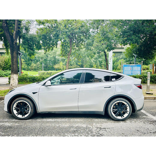 特斯拉 Model Y 改款 后轮驱动版【长租-北京】 商品图2