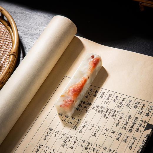 寿山石芙蓉老料雕“荷花”方章 商品图4