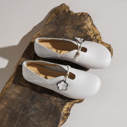 【牛皮革】西村名物2026年春季新款舒适平底软底软面浅口单鞋妈妈鞋T26AM18041 商品图2