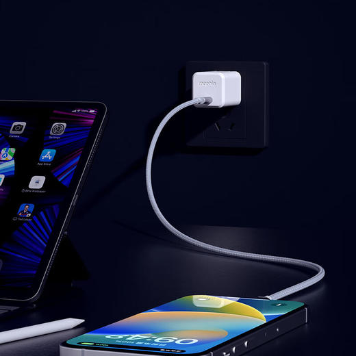 MOPHIE摩尔菲 闪电氮化镓快充头 30W 商品图6