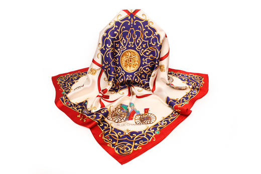 【多样屋专柜】兰之魅  BLUE CHARM艺术金方巾 100%优质桑蚕丝90*90cm 商品图0