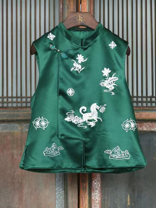 盛唐牡丹盛奢系列| 马踏飞燕丝毛偏襟马甲 商品图0