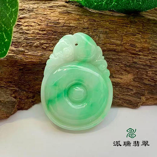 派瑞翡翠 翡翠龙牌 糯种 飘花 绿色 商品图0