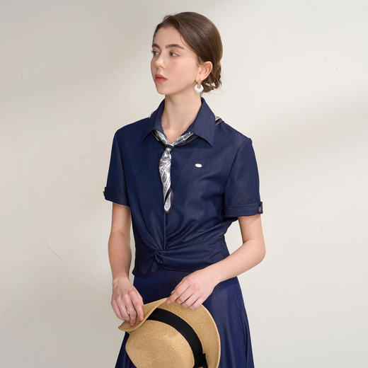 EITIE爱特爱扭结显瘦气质短款翻领短袖衬衫舒适上衣2026夏季新款B2613222 商品图1