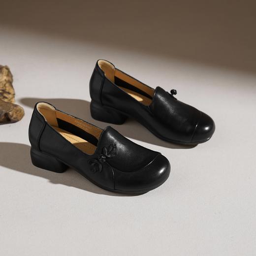 【牛皮革】西村名物2026年春季新款舒适低跟纯色软面浅口单鞋妈妈鞋X26AE18001 商品图1