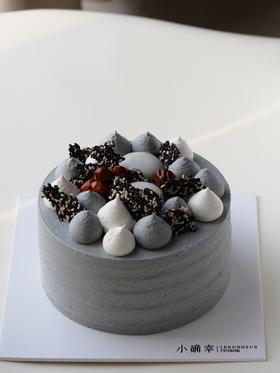 黑芝麻坚果米麻薯·奶油蛋糕