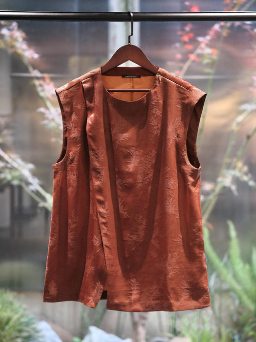 盛唐牡丹| 真丝红云纱枫叶纹上衣 商品图0