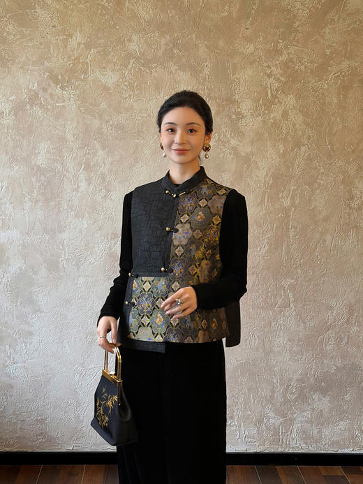 盛唐婧 | 轻奢老钱风龟裂纹拼天马纹宋锦马甲 商品图5