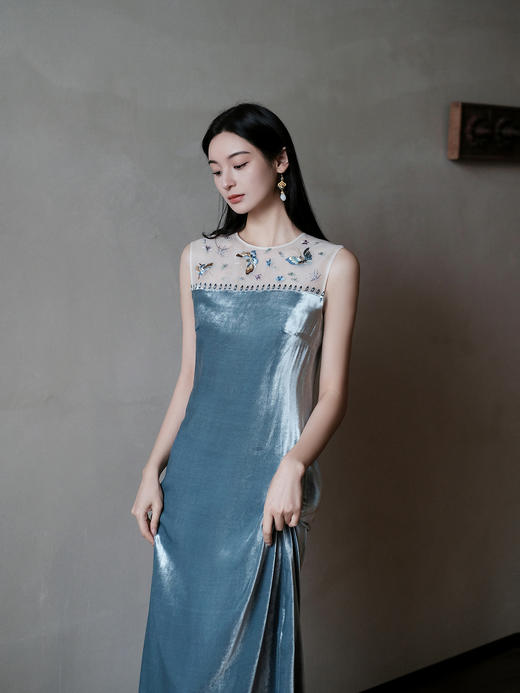 盛唐牡丹盛奢系列| 蝴蝶翩翩手绣丝绒连衣裙 商品图1