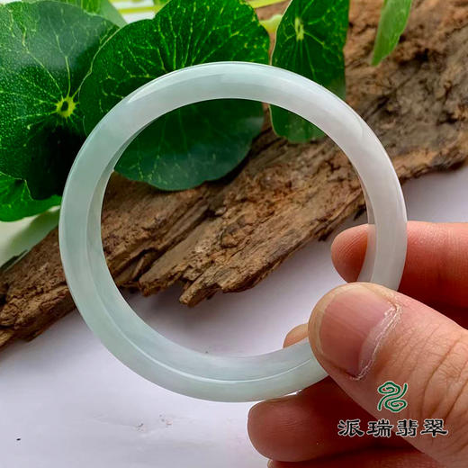 派瑞翡翠 翡翠手镯 糯种 绿色 商品图3