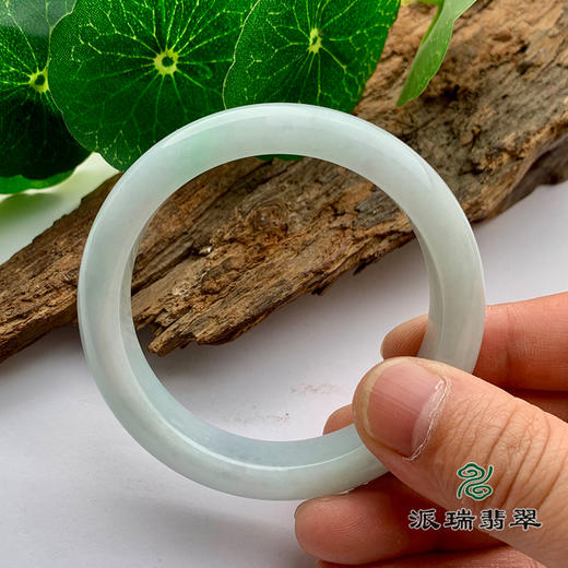 派瑞翡翠 翡翠手镯 糯种 绿色 商品图3