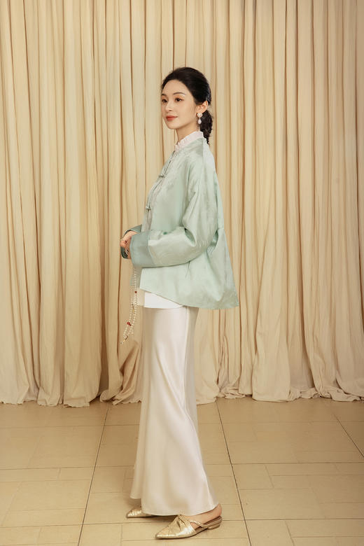 盛唐婧 |金鱼提花一字扣外套-淡绿 商品图2