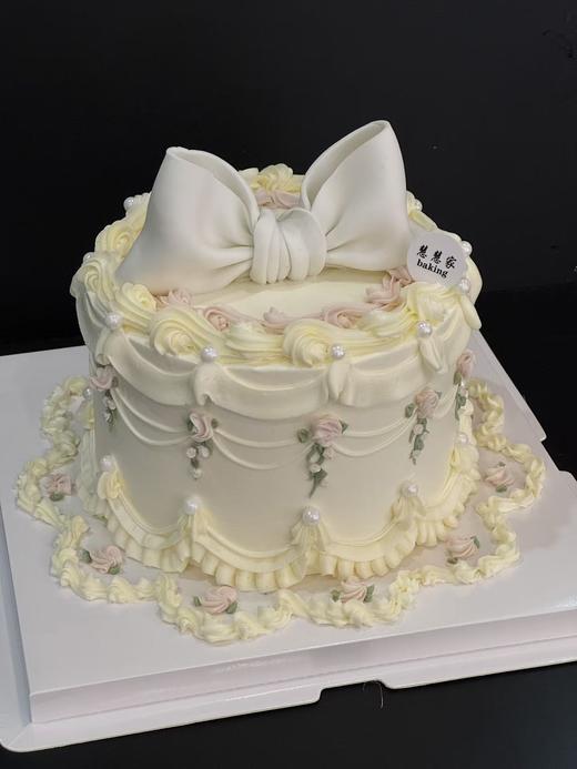 蛋糕定制—白色温柔（需要提前三天预约） 商品图1