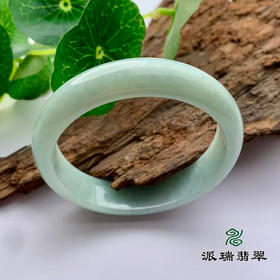 派瑞翡翠 翡翠手镯 糯种 绿色