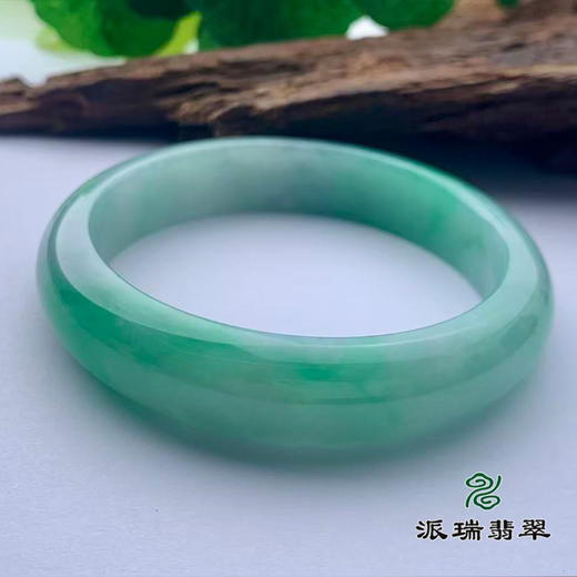 派瑞翡翠 翡翠手镯 糯种 绿色 商品图4