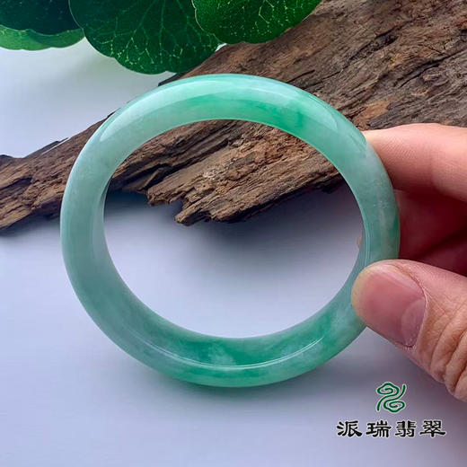 派瑞翡翠 翡翠手镯 糯种 绿色 商品图3