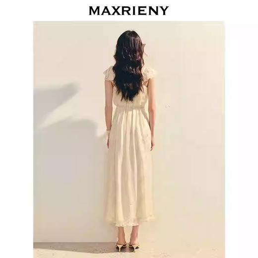 玛克门店发货：MAXRIENY连衣裙款奶油色长裙货号：MS86DR080 商品图1