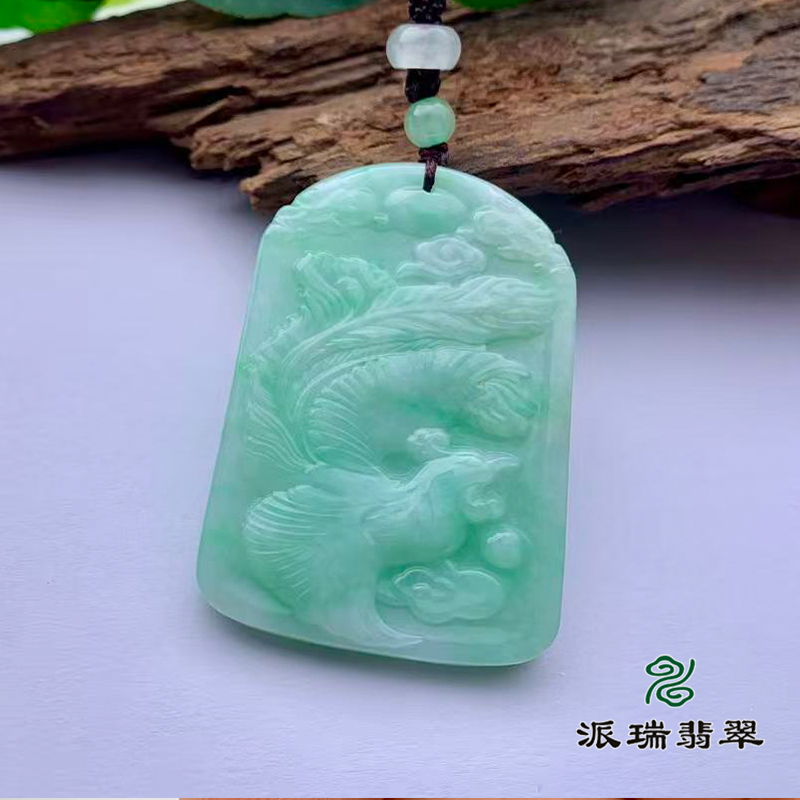派瑞翡翠 翡翠挂件 糯种 绿色