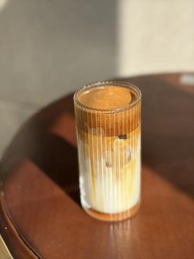 红茶鸳鸯拿铁Black Tea Latte