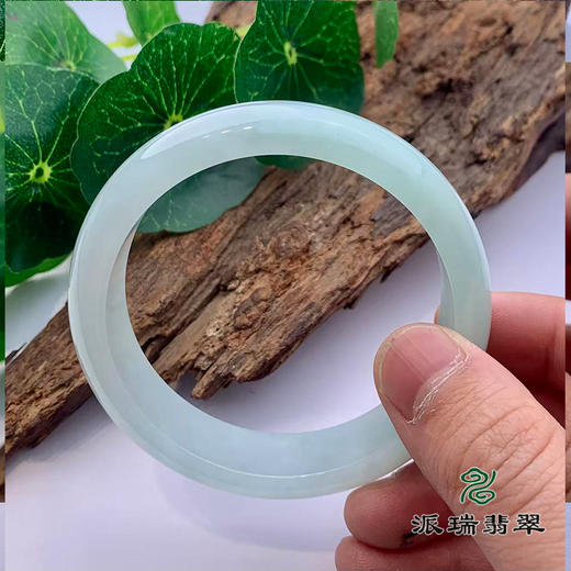 派瑞翡翠 翡翠手镯 糯种 绿色 飘花 商品图3