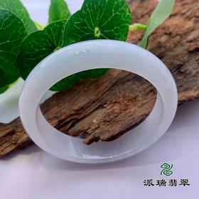 派瑞翡翠 翡翠手镯 糯种 绿色 飘花