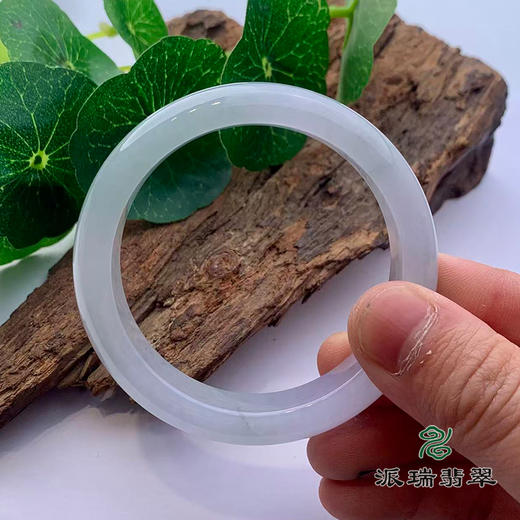 派瑞翡翠 翡翠手镯 糯种 绿色 飘花 商品图3