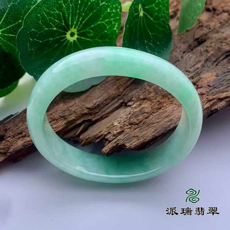 派瑞翡翠 翡翠手镯 糯种 绿色 飘花