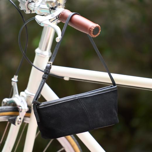 PRETTY RIVER翻毛皮腋下包 商品图2